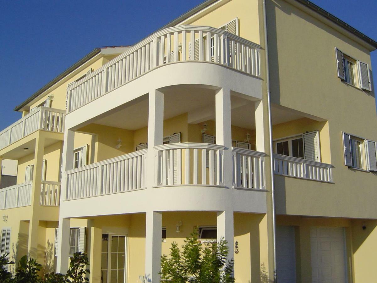 פרימוסטן Villa Lovric מראה חיצוני תמונה